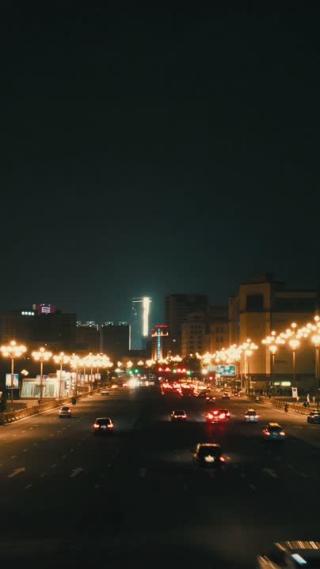 江西南昌城市夜景交通竖屏航拍