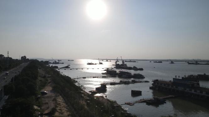 湖南岳阳洞庭湖水运大船航拍