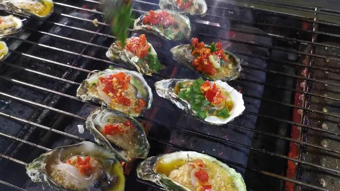 实拍路边摊烧烤美食
