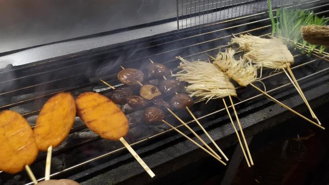 实拍路边摊烧烤美食