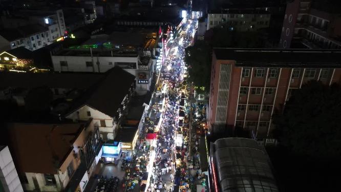 广西南宁中山路美食街夜景人流航拍