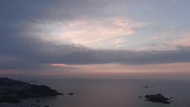 航拍大海日出彩霞福建湄洲岛