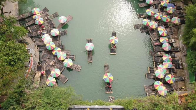 航拍广西阳朔遇龙河竹筏漂流