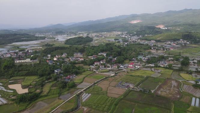 航拍湖南乡村田园春耕农田