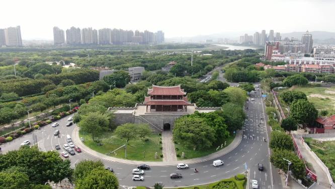 航拍福建泉州临漳门历史文化古建筑