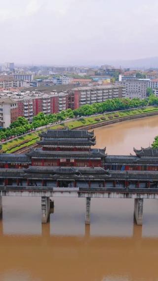 4K航拍少数民族苗族风雨桥历史文化古建筑