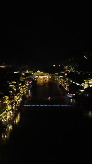 4K航拍湖南凤凰古城夜景灯光秀