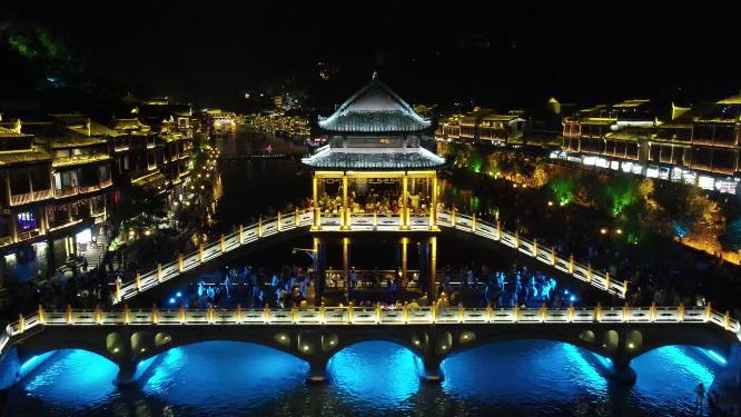 4K航拍湖南凤凰古城雪桥夜景灯光