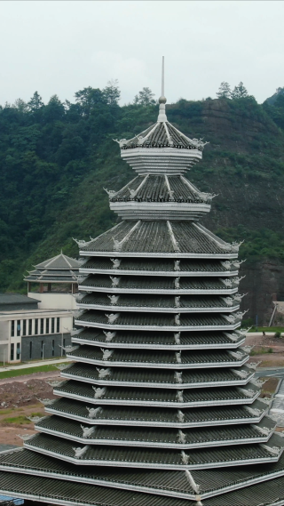 侗族特色建筑鼓楼竖屏航拍
