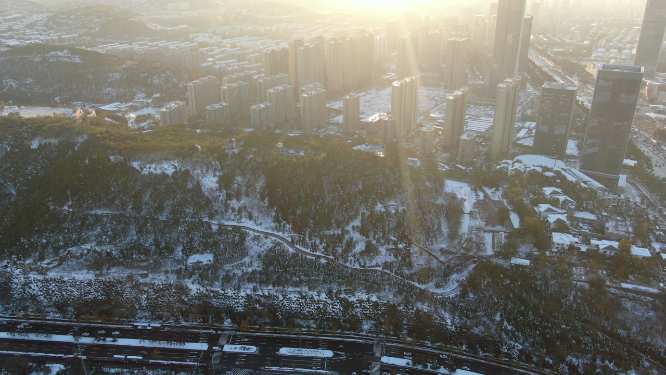 城市航拍山东济南冬天雪景