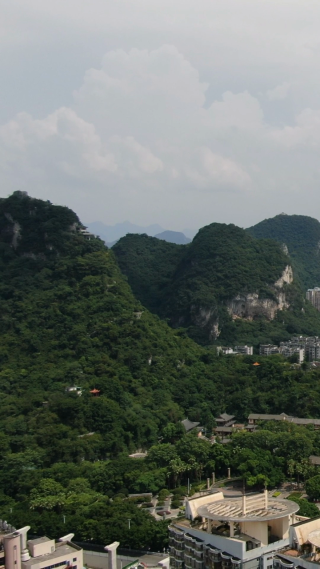 城市航拍广西柳州城市风光竖屏