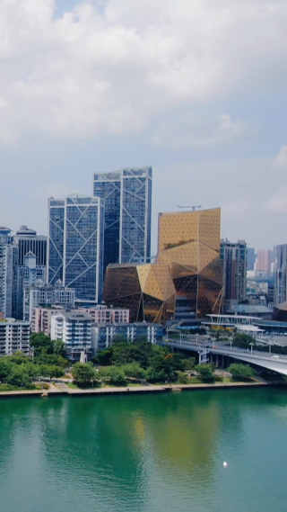 城市航拍广西柳州城市风光竖屏