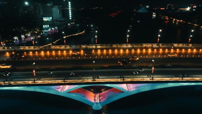 城市航拍广西桂林解放大桥航拍夜景延时