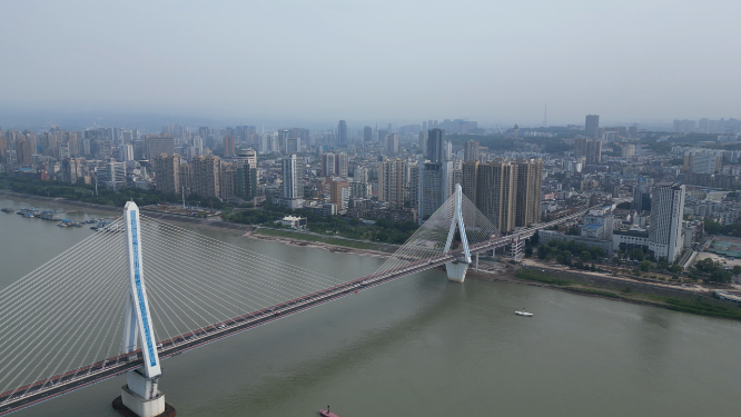 城市航拍湖北宜昌长江大桥交通