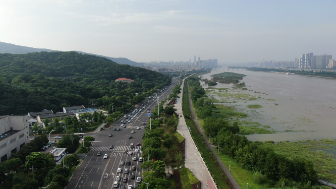 城市航拍湖南长沙湘江中路交通