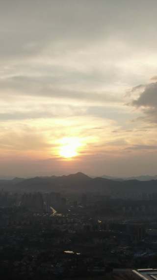 城市航拍湖南怀化日落晚霞竖屏