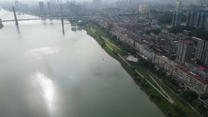 城市航拍益阳资江风光带高楼建筑