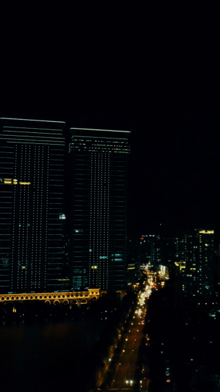 城市航拍福建厦门城市夜景竖屏航拍