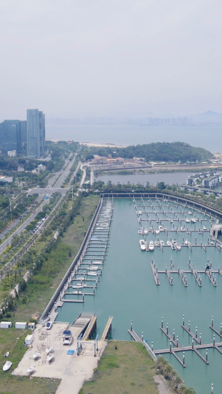 城市航拍福建厦门城市风光竖屏