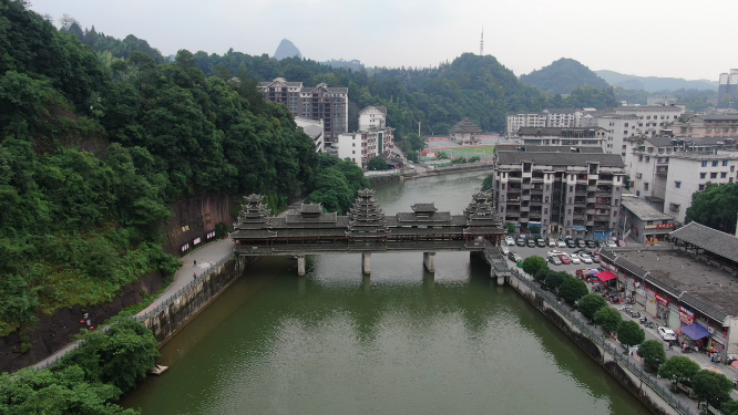 城市航拍贵州苗族风雨桥