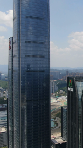 城市航拍贵阳金融城竖屏