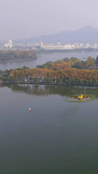 旅游景区南京玄武湖竖屏航拍