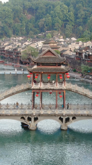 旅游景区湖南凤凰古城雪桥