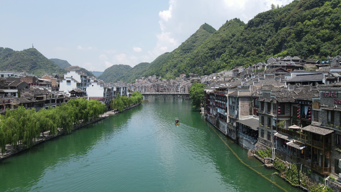 旅游景区贵州镇远古镇5A景区航拍 