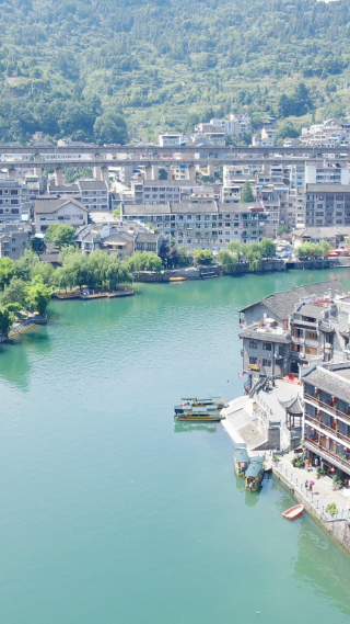旅游景区贵州镇远古镇竖屏航拍