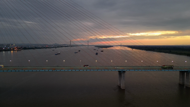 长江大桥日落晚霞夕阳江西九江