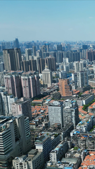 武汉江汉路商业圈步行街竖屏航拍