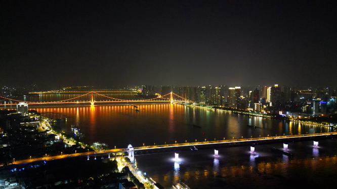 湖北武汉长江大桥夜景航拍 