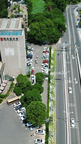 湖北美术馆地标建筑竖屏航拍