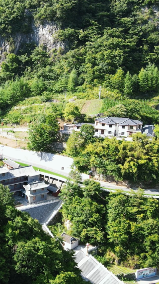 湖北襄阳尧治河4A风景区竖屏航拍