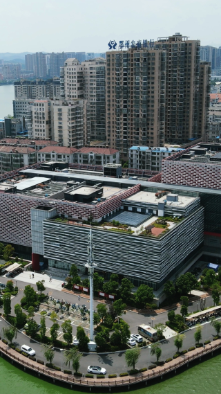 湖北鄂州市民之家竖屏航拍