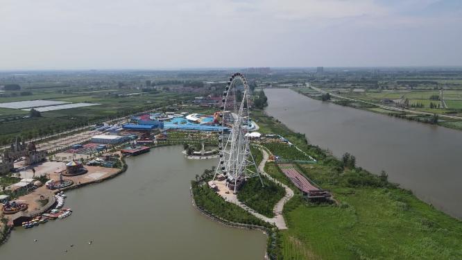 湖南岳阳洞庭湖水上世界游乐场摩天轮航拍