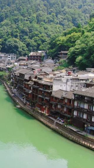 湖南湘西凤凰古城竖屏