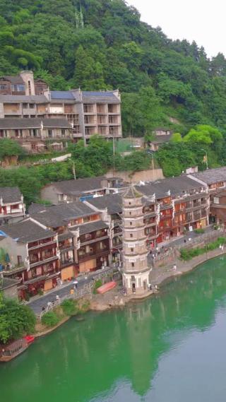 湖南湘西凤凰古城竖屏