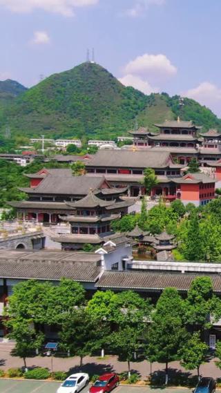 竖屏航拍贵阳大兴国寺