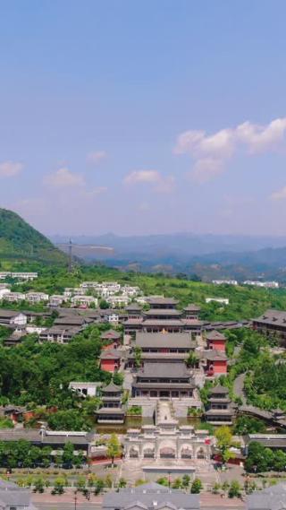 竖屏航拍贵阳大兴国寺