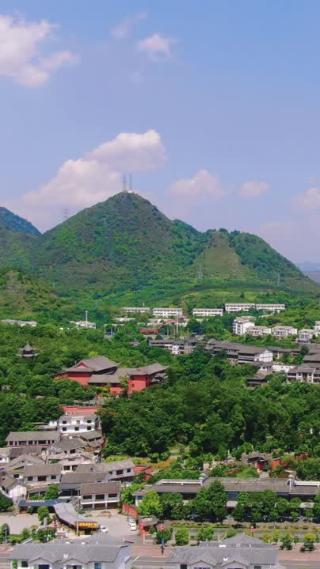 竖屏航拍贵阳大兴国寺