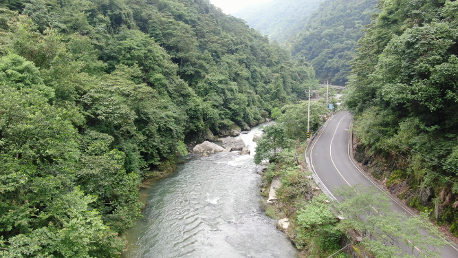 自然风光高山山川清澈溪流航拍