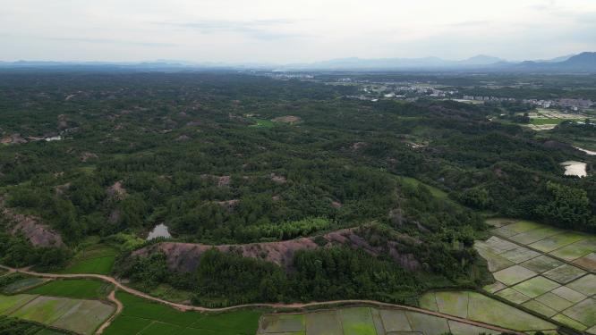 航拍丹霞地貌山川丘陵