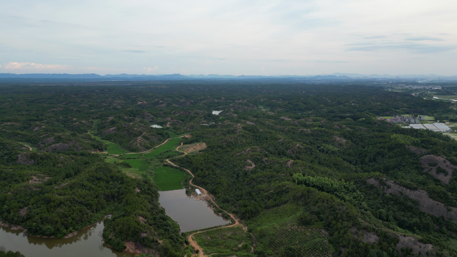 航拍丹霞地貌山川丘陵