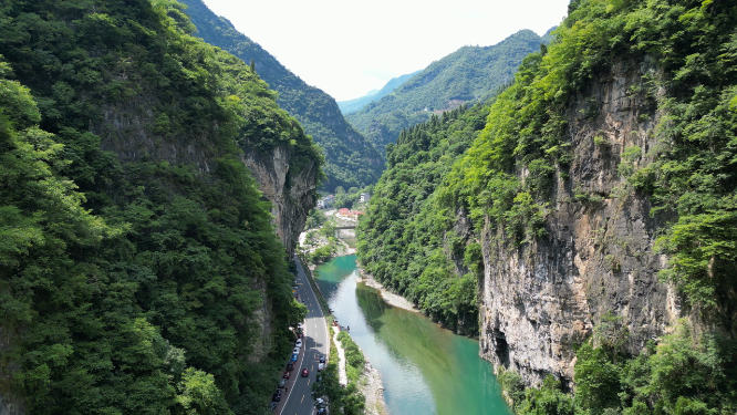 航拍大自然天然大峡谷自然风光