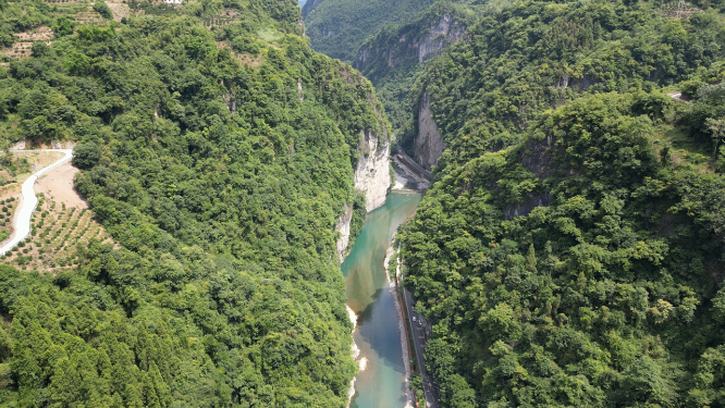 航拍大自然天然大峡谷自然风光