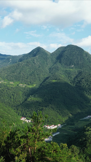 航拍大自然山川公路蓝天白云