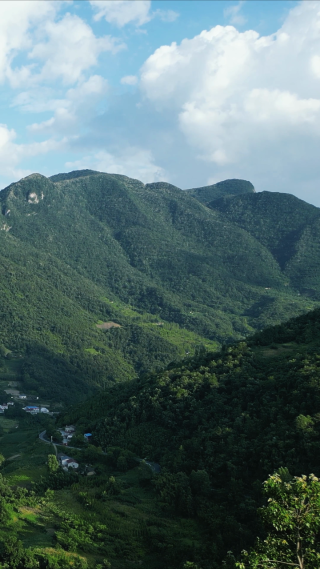 航拍大自然山川公路蓝天白云