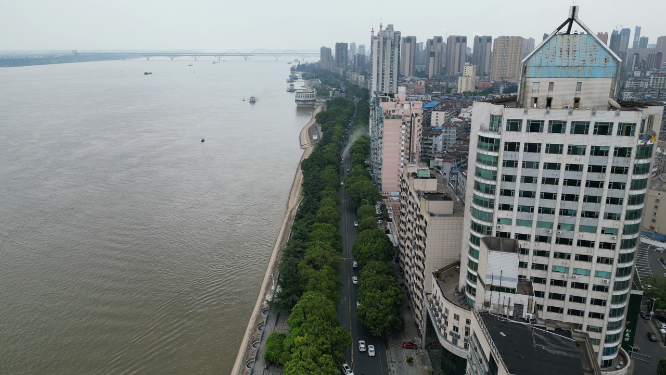 航拍江西九江沿江交通风光带