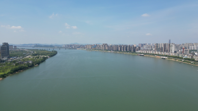 航拍江西抚州城市建设